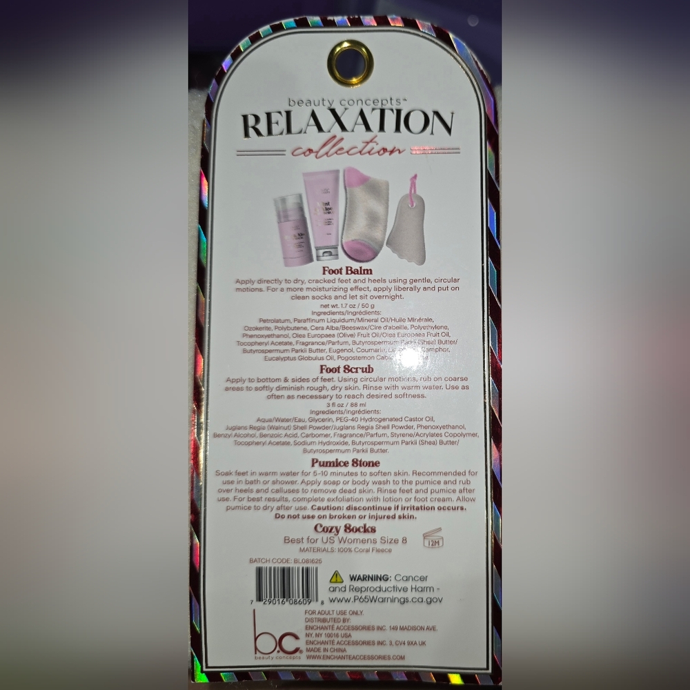 Beauty Concepts Relaxation Collection - Pink Foot Care Set with Cozy Socks - Picture 3 of 7